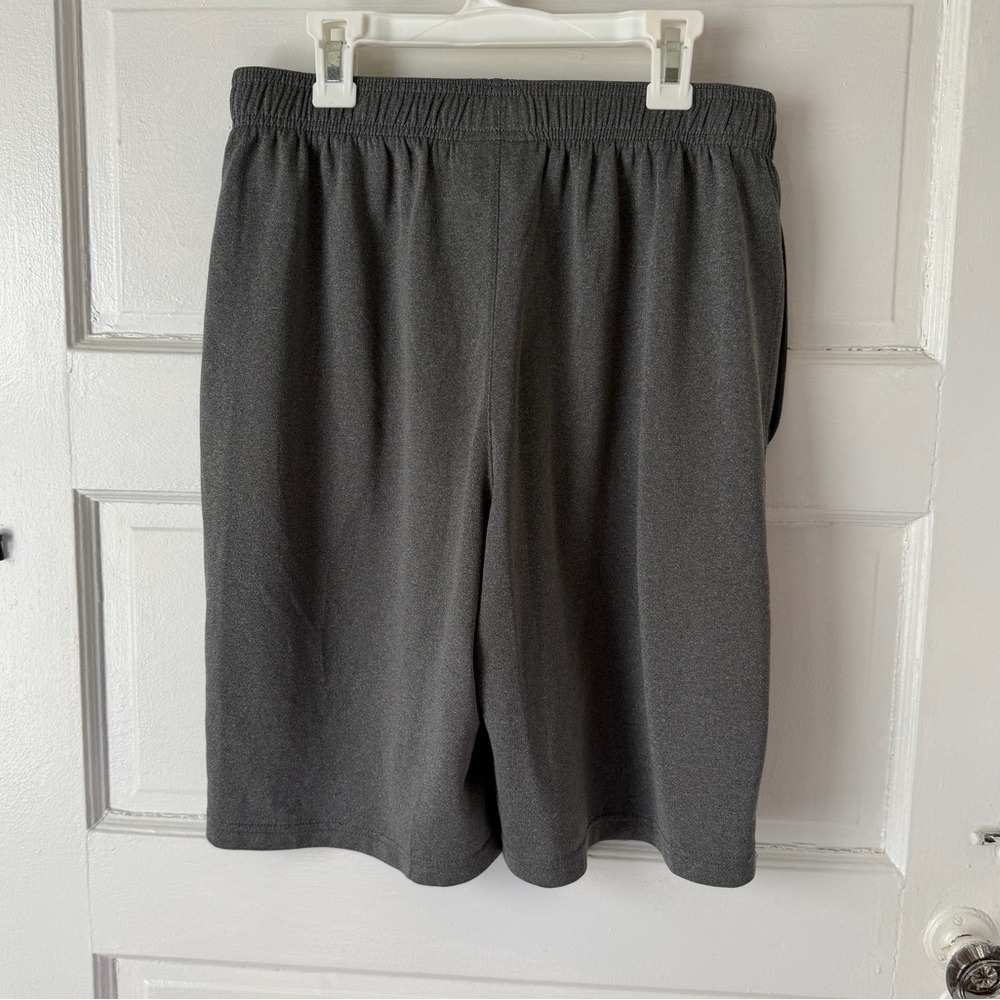3/$20💥 Champion‎ Mens Gray Athletic Training Workout Shorts Pull On Pockets - Picture 10 of 11